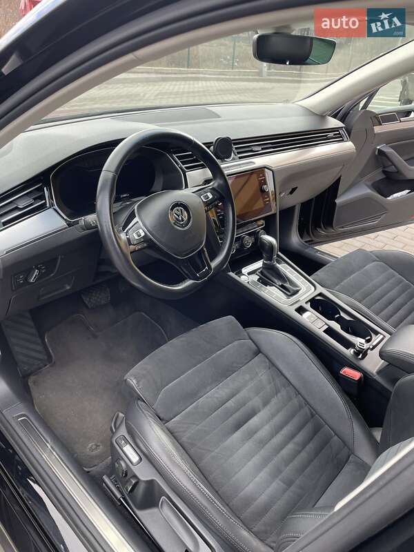 Универсал Volkswagen Passat 2018 в Ровно
