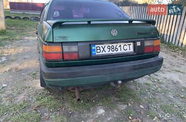 Седан Volkswagen Passat 1989 в Барановке