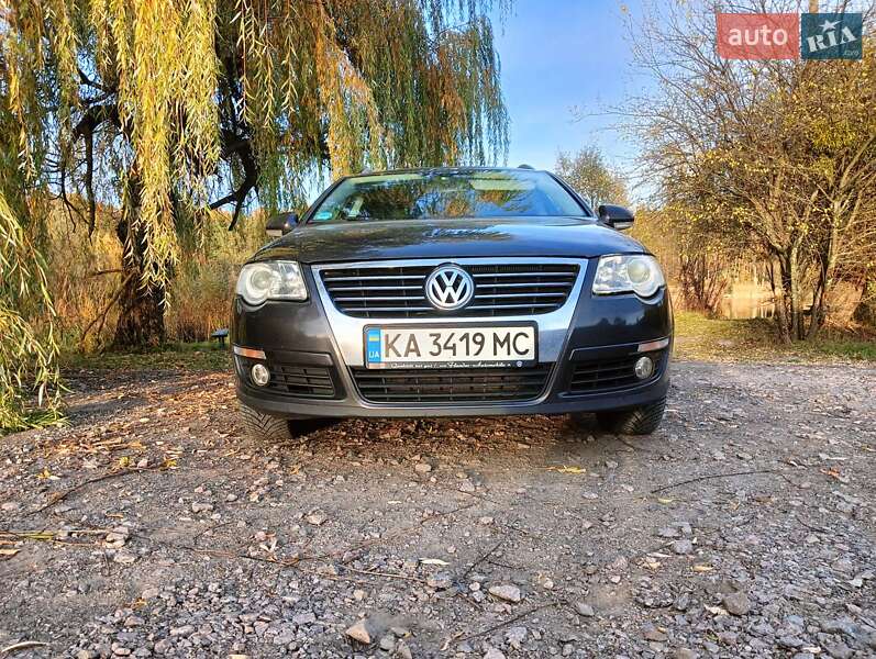 Универсал Volkswagen Passat 2009 в Киеве