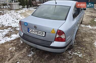 Седан Volkswagen Passat 2004 в 