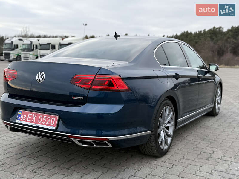 Седан Volkswagen Passat 2020 в Рава-Русской