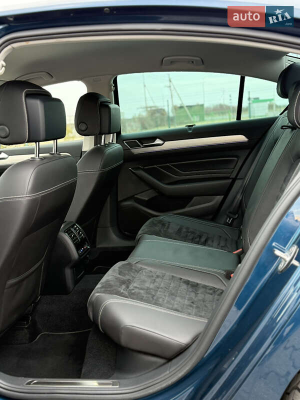 Седан Volkswagen Passat 2020 в Рава-Русской