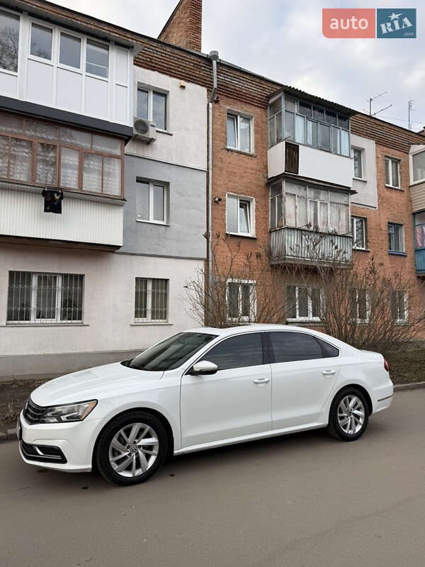 Седан Volkswagen Passat 2018 в Киеве фото 9 Седан Volkswagen Passat 2018 в Киеве