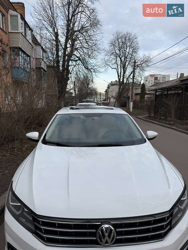 Седан Volkswagen Passat 2018 в Киеве фото 16 Седан Volkswagen Passat 2018 в Киеве