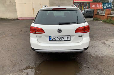 Универсал Volkswagen Passat 2014 в Ровно