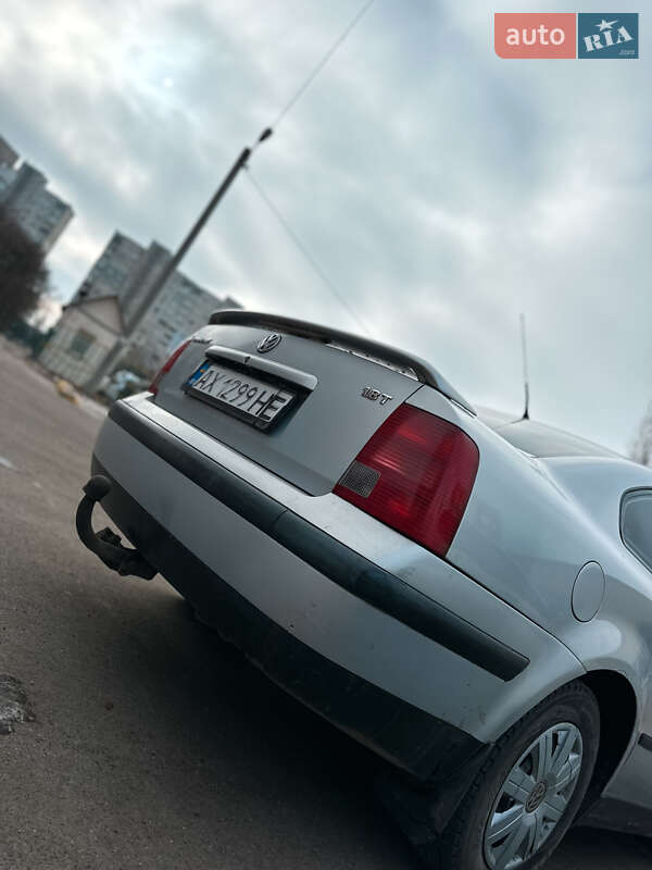 Седан Volkswagen Passat 1997 в Харкові