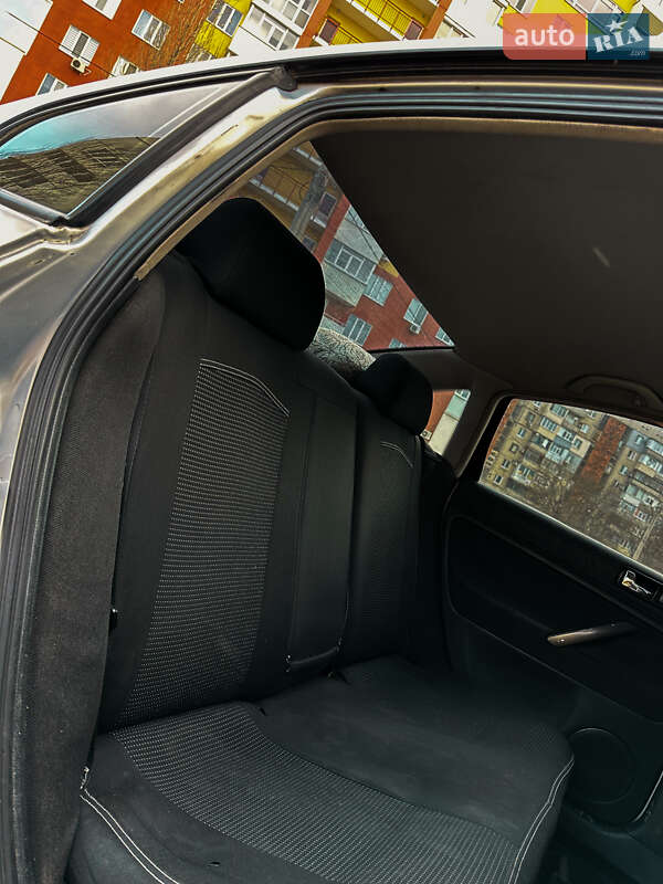Седан Volkswagen Passat 1997 в Харкові