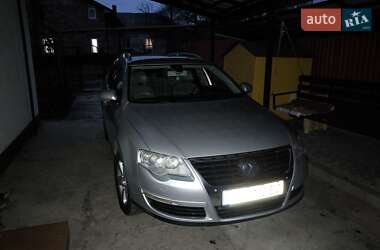 Универсал Volkswagen Passat 2010 в Черновцах