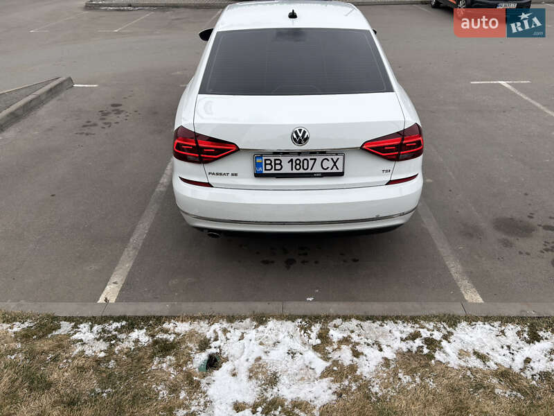 Седан Volkswagen Passat 2017 в Киеве