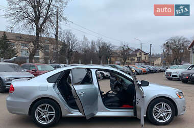 Седан Volkswagen Passat 2014 в Виннице