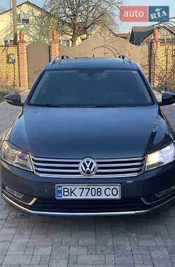 Універсал Volkswagen Passat 2014 в Березному