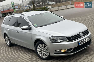 Універсал Volkswagen Passat 2013 в Житомирі