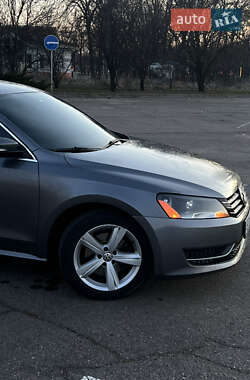 Седан Volkswagen Passat 2012 в Николаеве