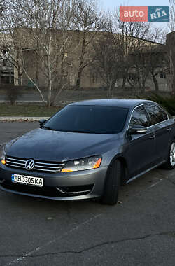 Седан Volkswagen Passat 2012 в Николаеве