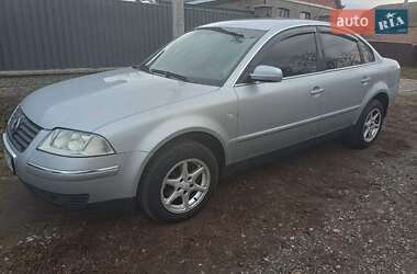 Седан Volkswagen Passat 2003 в Лубнах