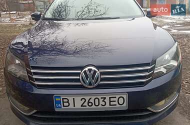 Седан Volkswagen Passat 2013 в Гребенке