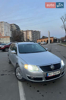 Універсал Volkswagen Passat 2010 в Ужгороді