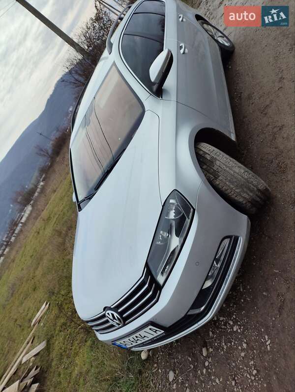 Універсал Volkswagen Passat 2013 в Виноградові