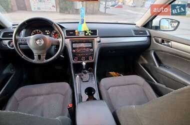 Седан Volkswagen Passat 2013 в Києві