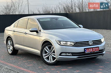 Седан Volkswagen Passat 2016 в Берегово