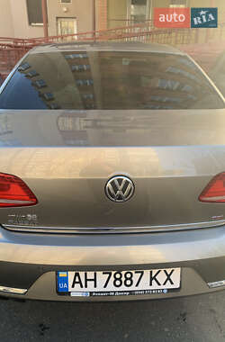 Седан Volkswagen Passat 2013 в Киеве