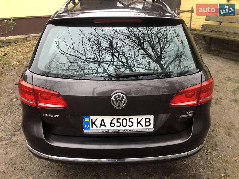 Универсал Volkswagen Passat 2014 в Киеве