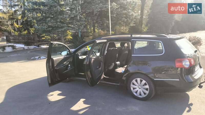 Універсал Volkswagen Passat 2008 в Тисмениці