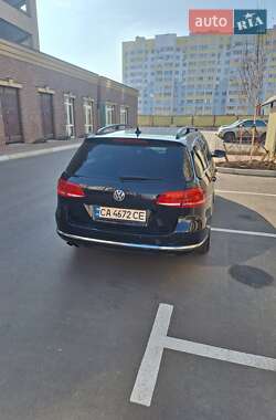 Універсал Volkswagen Passat 2011 в Києві