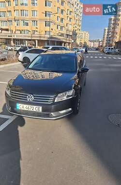 Універсал Volkswagen Passat 2011 в Києві