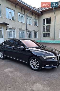 Седан Volkswagen Passat 2018 в Тернополе