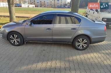 Седан Volkswagen Passat 2007 в Рівному