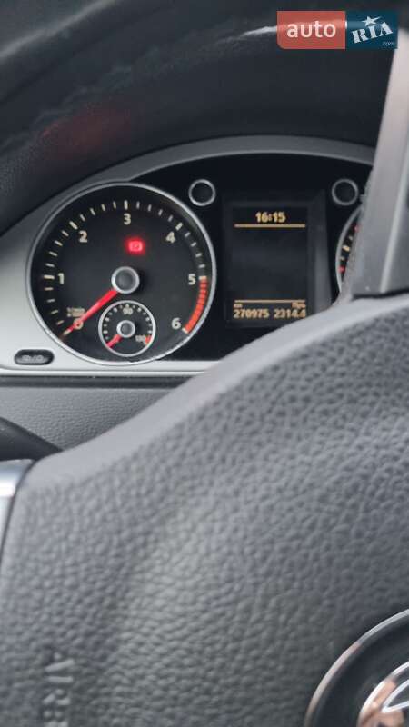 Універсал Volkswagen Passat 2014 в Луцьку