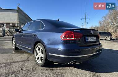 Седан Volkswagen Passat 2012 в Днепре