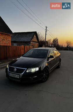 Седан Volkswagen Passat 2005 в Золотоноше