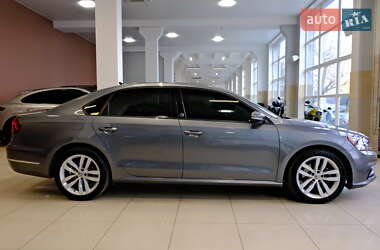 Седан Volkswagen Passat 2019 в Одесі