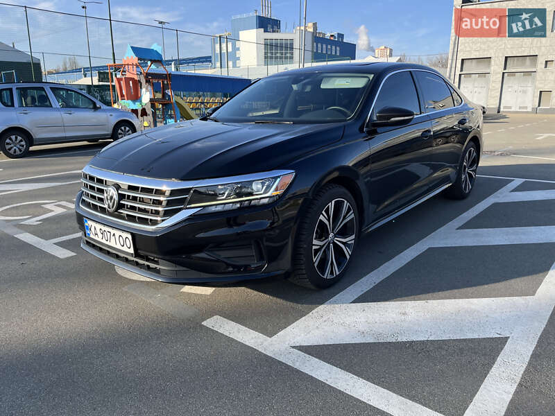 Седан Volkswagen Passat 2021 в Киеве