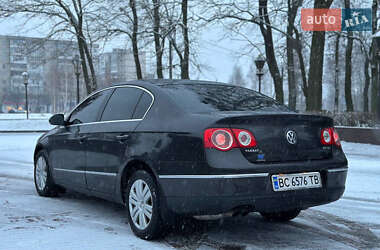 Седан Volkswagen Passat 2006 в Звягелі