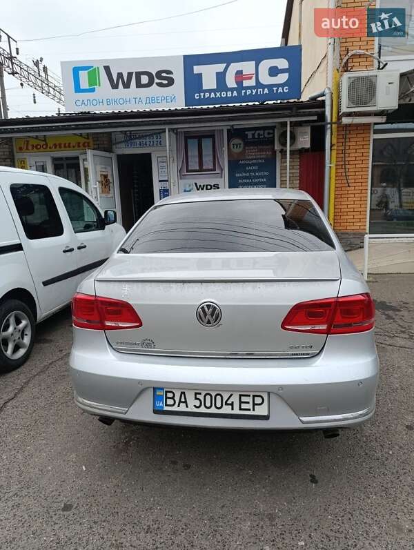Седан Volkswagen Passat 2011 в Первомайске