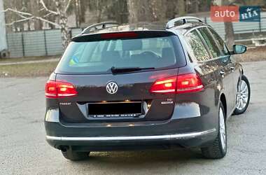Універсал Volkswagen Passat 2011 в Звягелі
