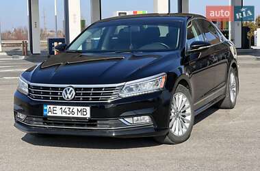 Седан Volkswagen Passat 2016 в Дніпрі