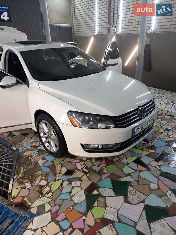 Седан Volkswagen Passat 2014 в Конотопе