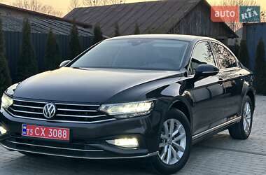 Седан Volkswagen Passat 2020 в Львове