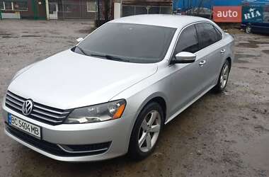 Седан Volkswagen Passat 2012 в Львове