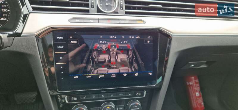 Універсал Volkswagen Passat 2018 в Хмельницькому