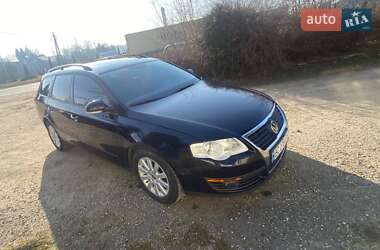 Універсал Volkswagen Passat 2009 в Самборі