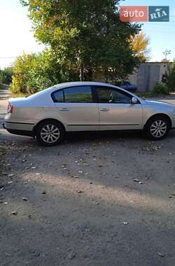 Седан Volkswagen Passat 2008 в Николаеве