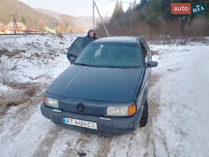 Седан Volkswagen Passat 1991 в Яремчі