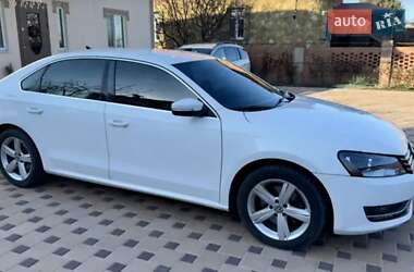 Седан Volkswagen Passat 2012 в Миколаєві