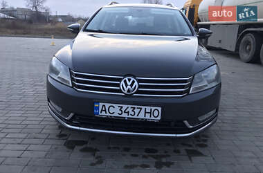 Універсал Volkswagen Passat 2012 в Червонограді