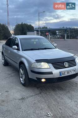 Седан Volkswagen Passat 2001 в Сарнах